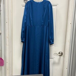 Elegant Blue Long Sleeve Dress